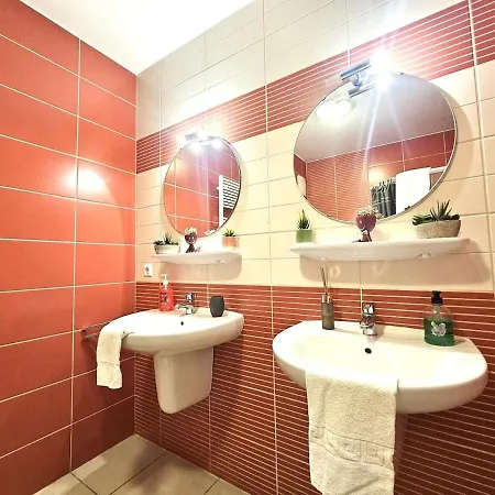 Appartement Chic Retreat 2br Near Station With Parking-2a Luxembourg
