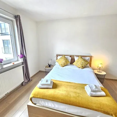 Chic Retreat 2br Near Station With Parking-2a *